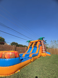 WC1 CALIFORNIA DUAL LANE COMBO BOUNCE HOUSE (Water or Dry Sl