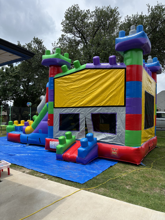 LEGO DUAL LANE BOUNCE HOUSE (Water or Dry
